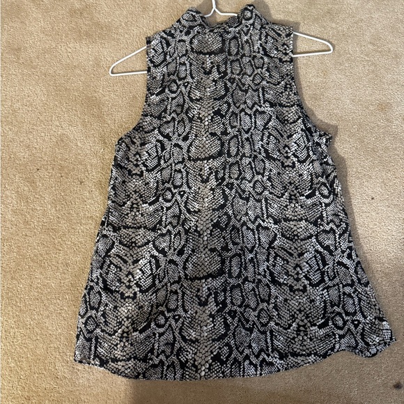 Tank top inc snakeskin pattern - Picture 5 of 8